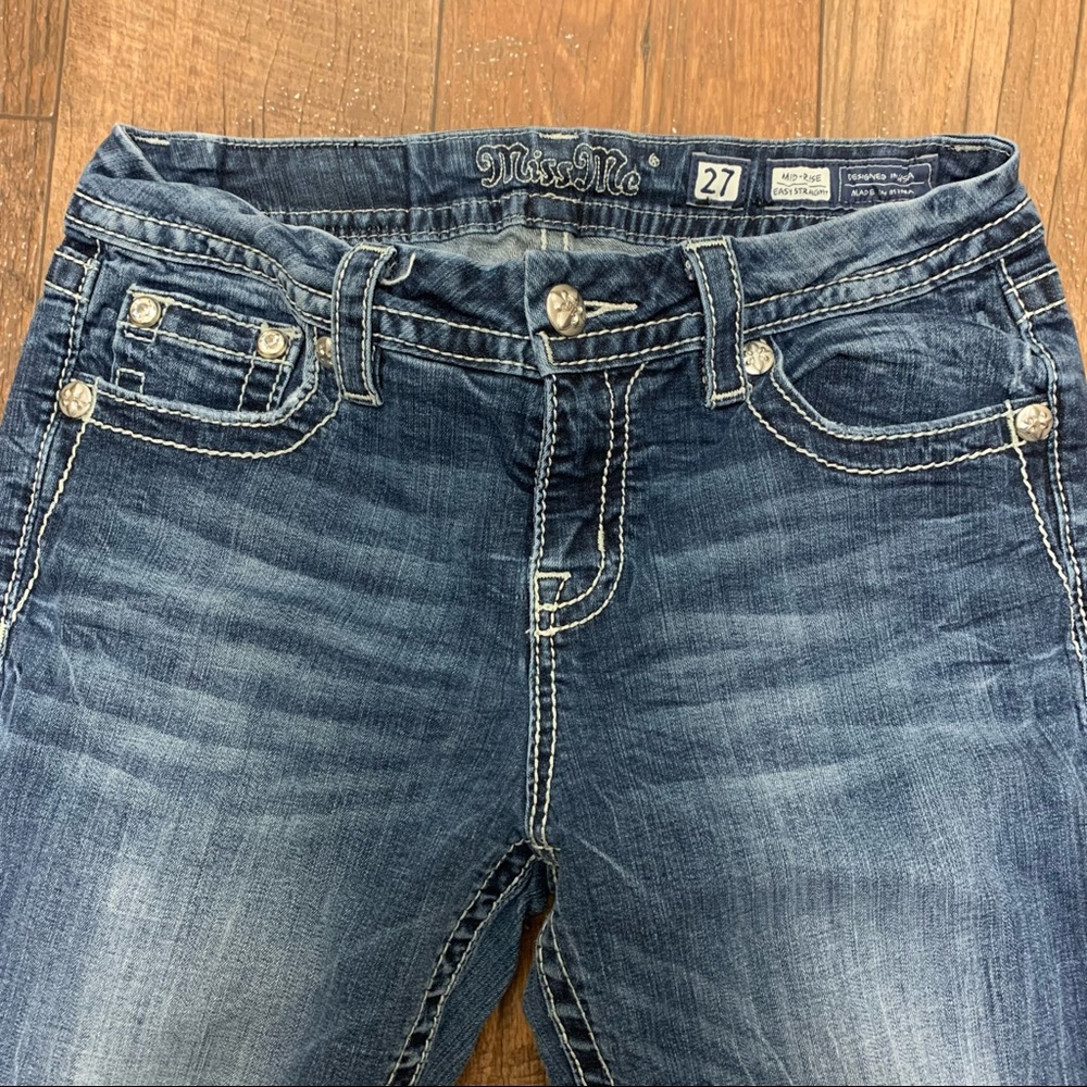 miss me 27 x 31 mid rise easy straight jeans